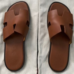 Hermes Izmir Gold sandals